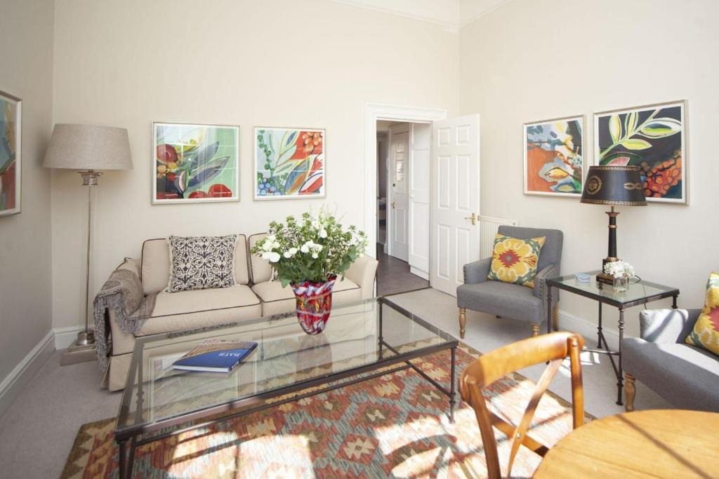 Upper Town Apartment | 2 Bed in Bath oc-bhr57
