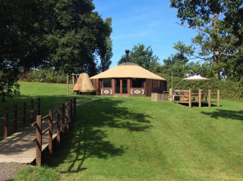 Tonbridge Cabin | Brenchleyglamping
