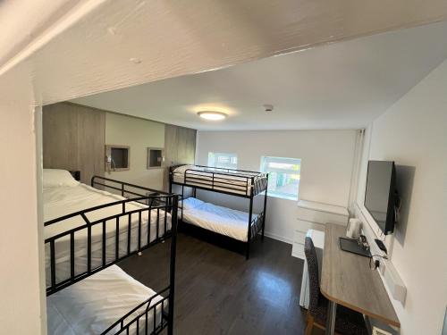 Aberdare Hotel | Dare Valley Accommodation and Campsite