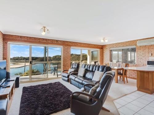 Narooma Apartment | Grand Pacific 2 Unit 2 - Ground Floor