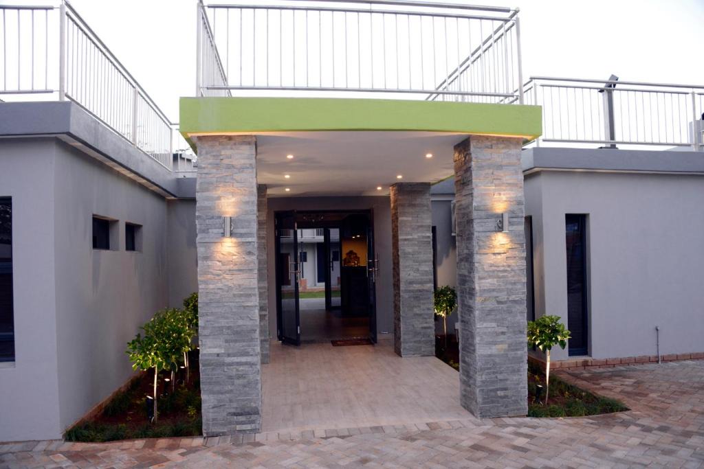 Rustenburg Cabin | Green Side accommodation