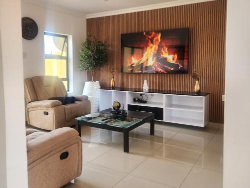 Mahikeng Apartment | The Pebbles-UA
