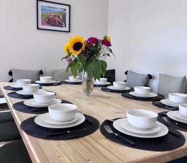 Kidwelly House | 12 Banc Pendre