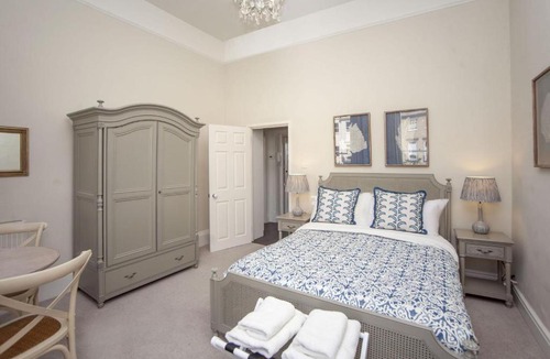 Upper Town Apartment | 2 Bed in Bath oc-bhr57