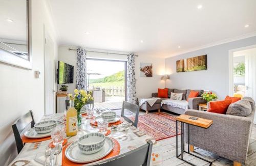 Denton House | 2 Bed in Bladbean oc-ct029