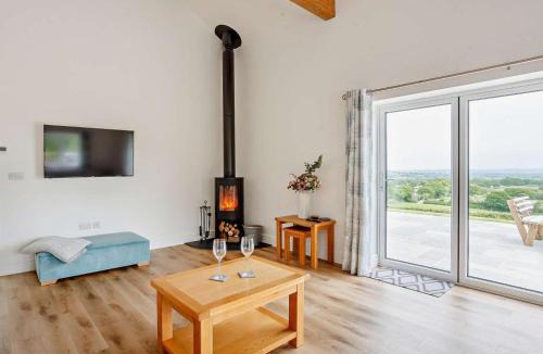 Eleighwater House | 4 Bed in Chard oc-83501