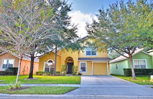Silver Creek Villa | 5 bedroom accommodation in Clermont