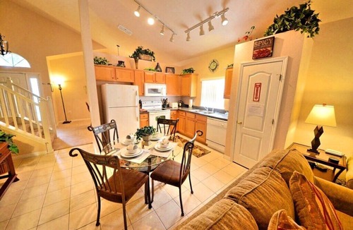 Silver Creek Villa | 5 bedroom accommodation in Clermont