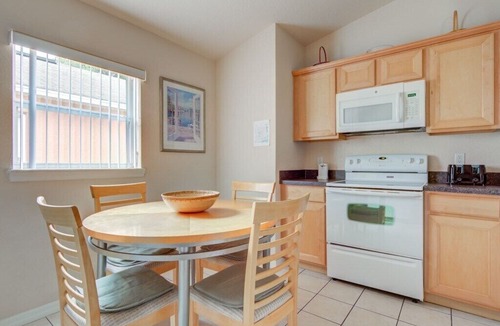 Silver Creek Villa | 5 bedroom accommodation in Clermont