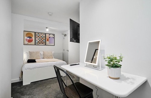 Leeds Apartment | Ash Grove