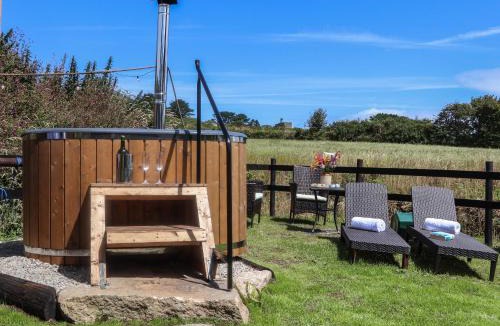 New Mill House | Bosulla Shepherds Hut