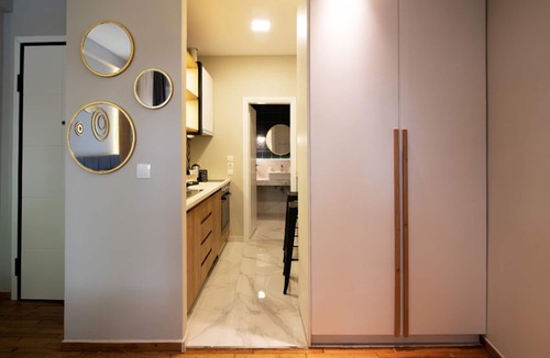 Koukaki House | Central Charming STUDIO Athens - FREE WIFI