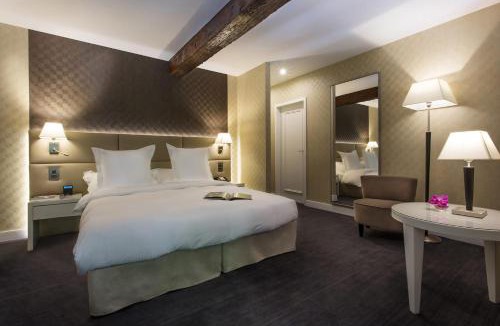 Cheserex Hotel | Château de Bonmont