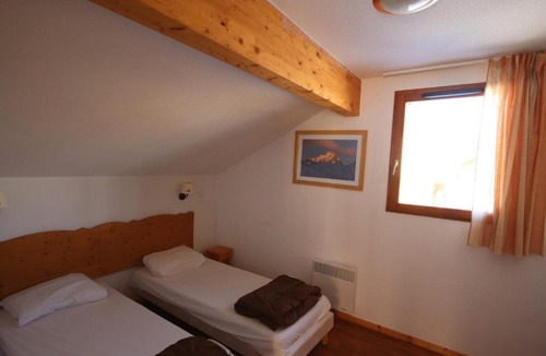 Saint-Etienne-en-Devoluy Ski Chalet | Chalet Le Dévoluy, 3 pièces, 6 personnes - FR-1-504-501