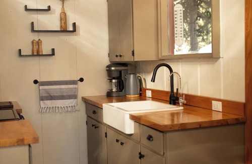 Apex Mountain Cabin | Chalet Schuss - A Classic Canadian Cabin at Apex Mountain