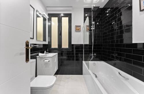 Las Lagunas Apartment | Chic Flat in Miraflores Beach