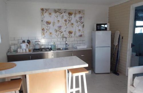 Lambert's Bay Villa | CoCo de Mer Self Catering Log 1