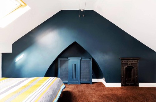 Hoole House | Contemporary Victorian Townhouse - walking distance to train station and Chester city centre