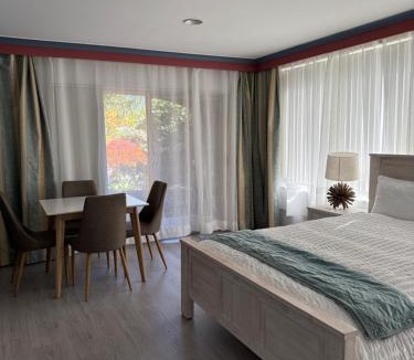 Katoomba House | Echo Point Cottage