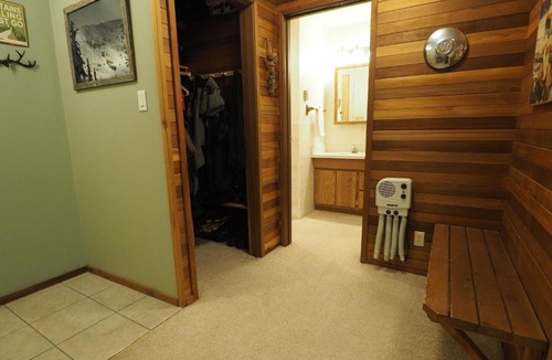Apex Mountain House | Fern Haven Townhouse near Ski in Out