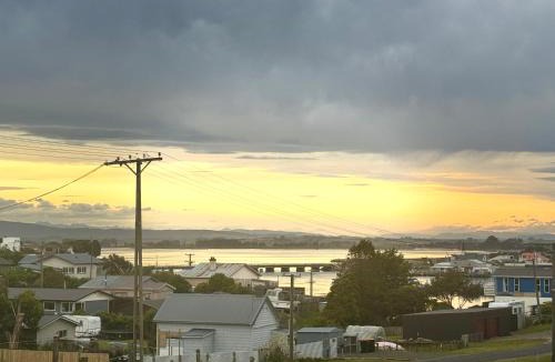 Riverton House | Harbourview Hideaway