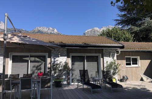 Duingt House | Les Platanes