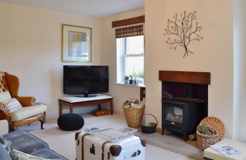 Redmire House | Lilac Cottage