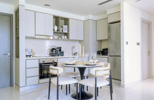 Dubai Marina Apartment | Luxury Beachfront Marina View Apartment With Private Beach Access By Green Sky Holiday Homes