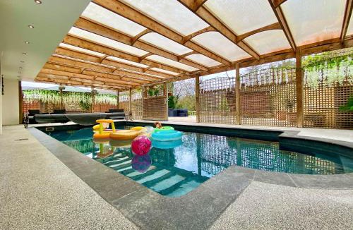 Camerton House | Maple - Uk46284