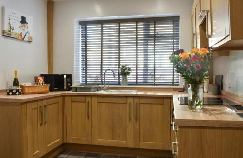 Stanhope House | Meadow View Cottage