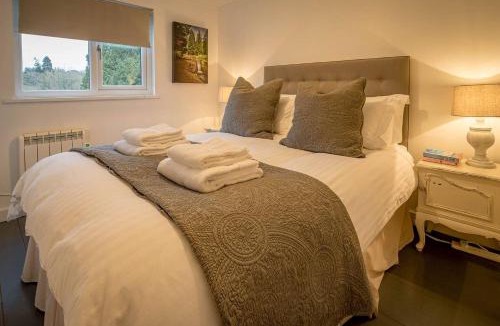 Cranbrook House | Pine Cabin Overlooking Bedgebury Forest