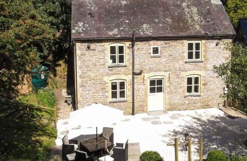 Bleddfa House | Ploony Cottage