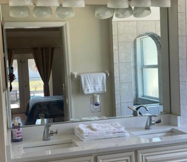 Englewood East House | Pool Home