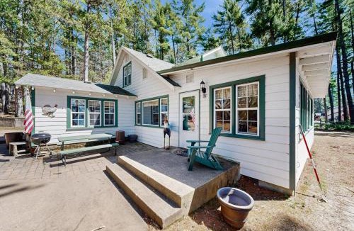Eagle River House | Roost Manor