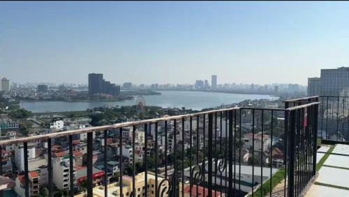 Tay Ho Apartment | Solari 15F Duplex Suite with Nhat Tan Bridge View