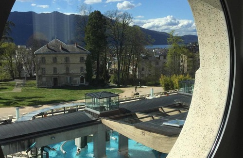 Aix-les-Bains City Center Apartment | Studio Centre-Ville Aix-les-Bains avec Parking et Animaux Acceptés - FR-1-555-20