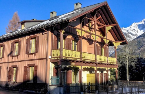 Chamonix City Centre Apartment | Studio Le Chalet Suisse-1
