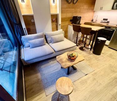 Les Contamines-Montjoie Apartment | Studio Premium - Tour du MontBlanc - Piscine - Nature & fraîcheur - Vue Dôme de Miage