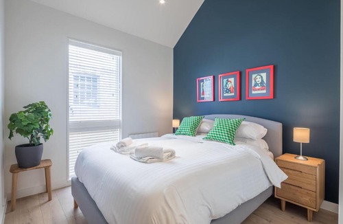 Cambridge City Centre Apartment | Superb Central Apt With Parking