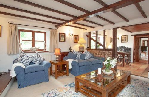 Cullompton House | The Barn