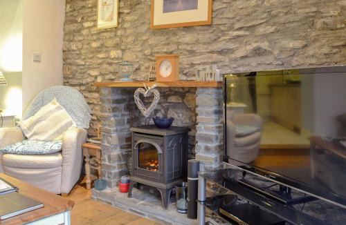 Llanrhidian Higher House | The Granary