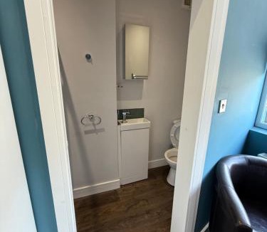 Macclesfield Apartment | Turquoise Garden