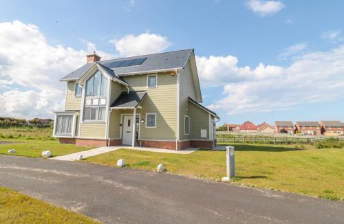 Beadnell House | Waterside