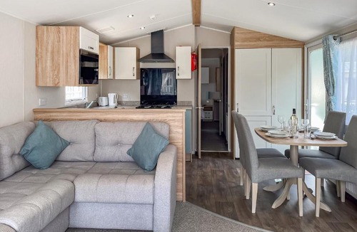 Lamesley House | Whispering Pines Spa - Uk50087