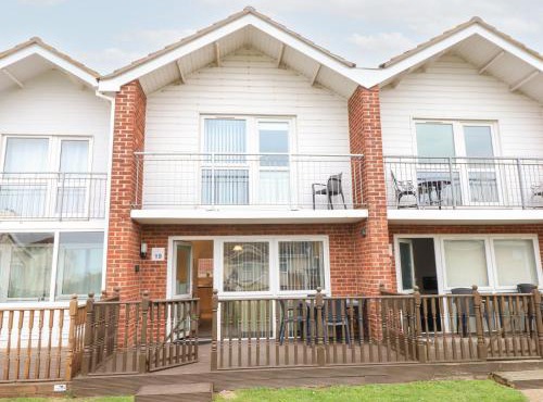 19 Waterside Park