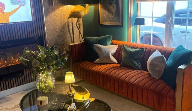 2 Bed Cottage - Central Bawtry - High End Furnishings