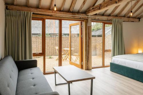 4 Henham Barns