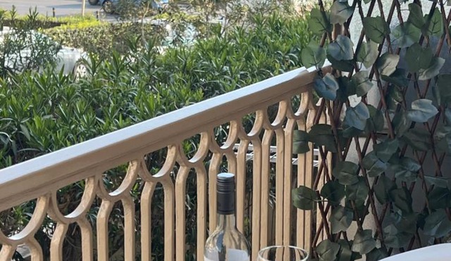 Azure Breeze Seafront 2BR 2 Bathrooms Steps to Beach