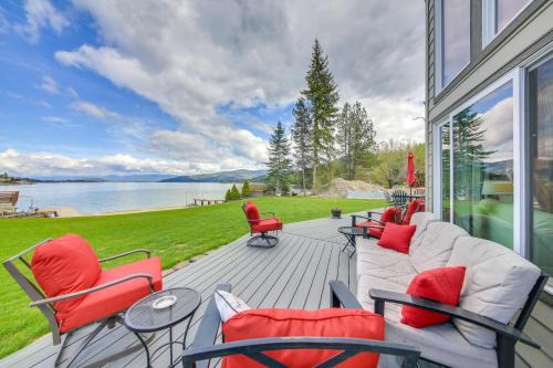 Beachfront Sagle Retreat w/Boat Dock & Lift