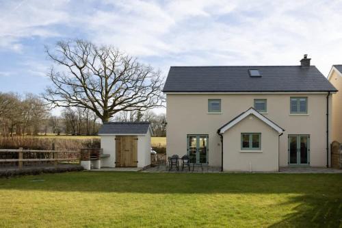 Brecon Beacons Cottage with Stunning Country Views